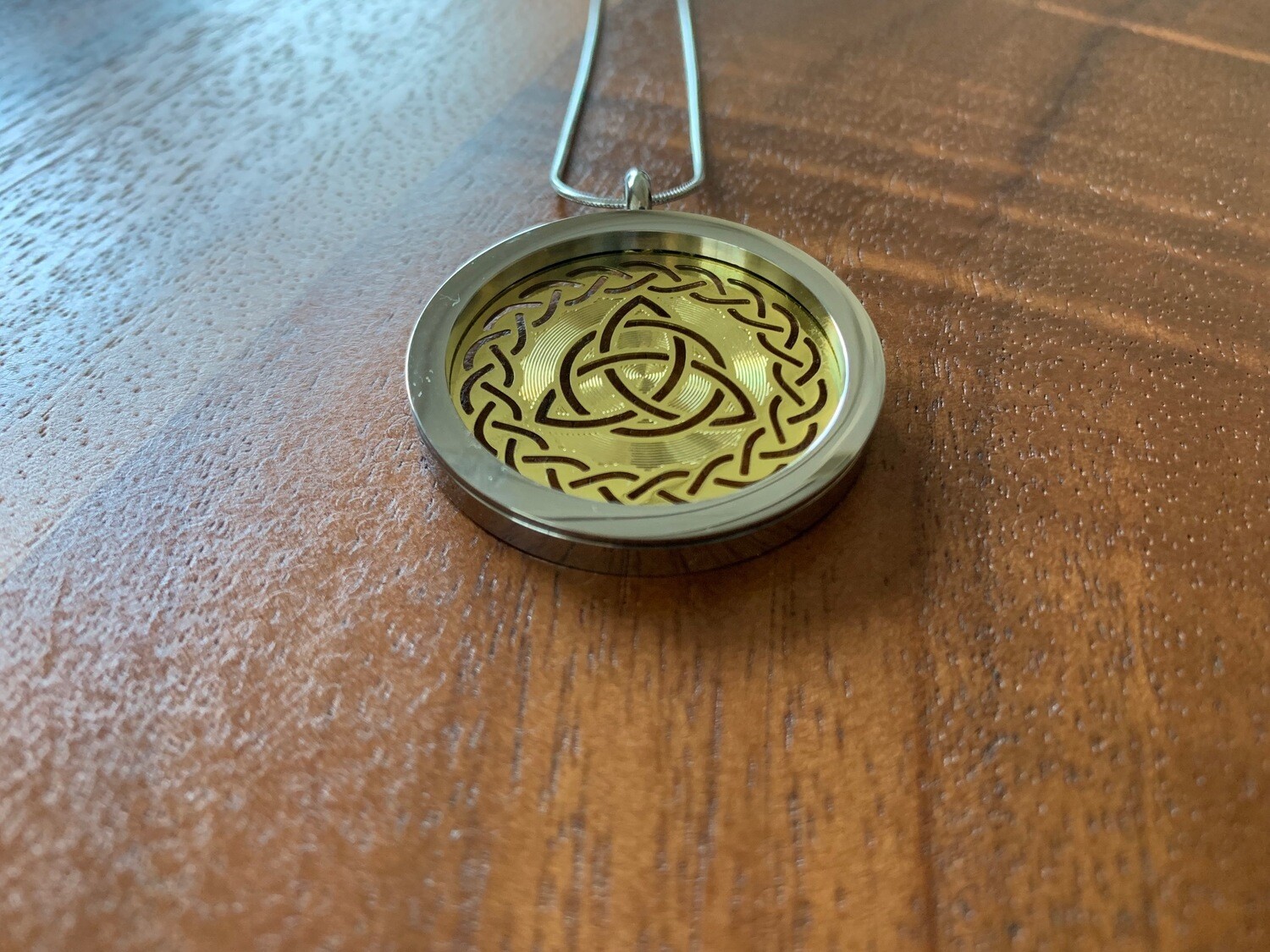 Necklace: Celtic Triquetra Pendant with Chain