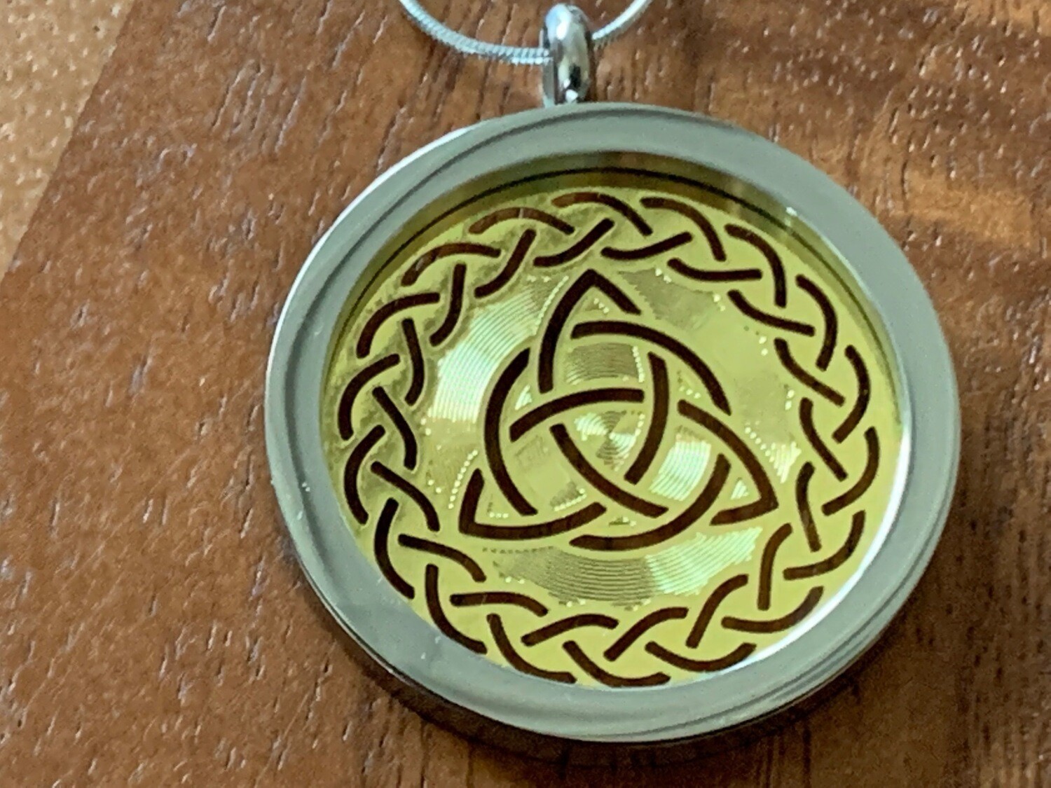 Necklace: Celtic Triquetra Pendant with Chain