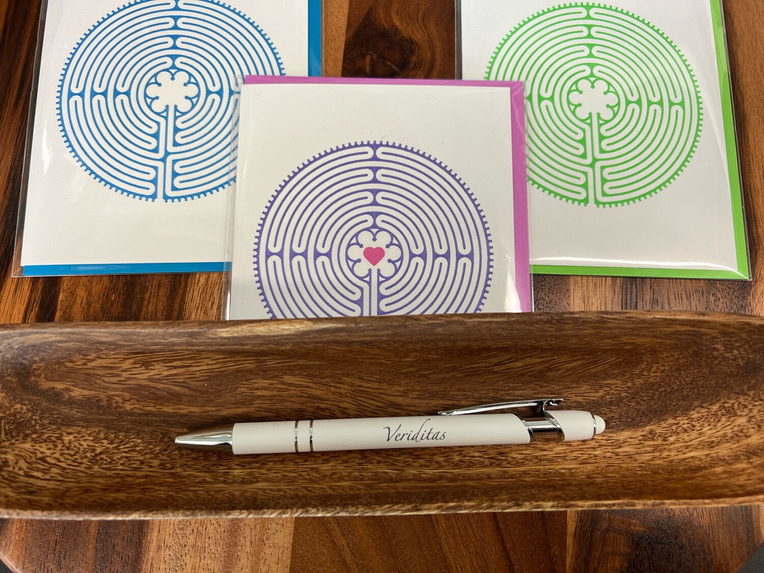 Veriditas Pen - White