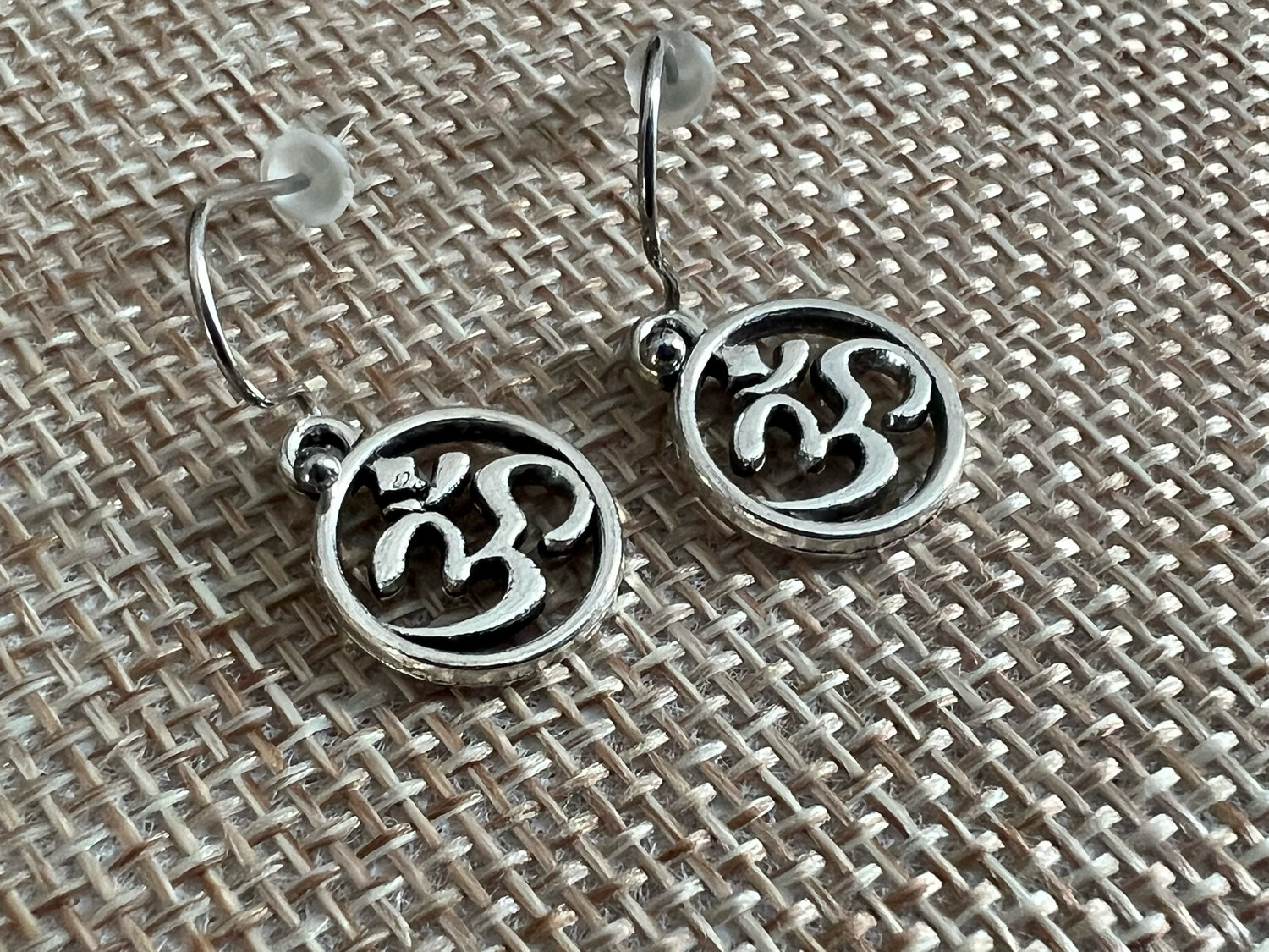 Earrings: Silver Plated Round Om (10mm)