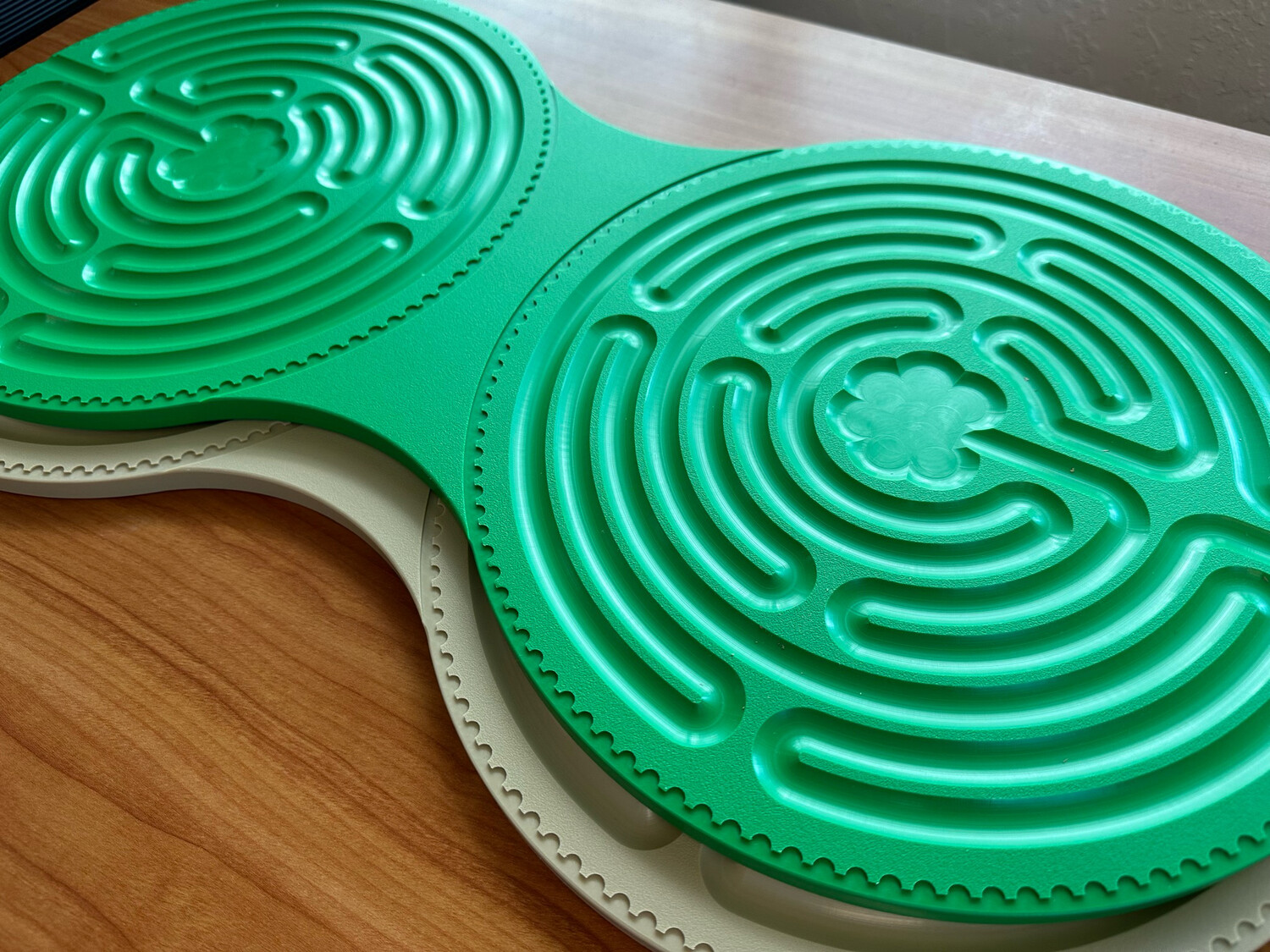 Dual Labyrinths | 26-inch