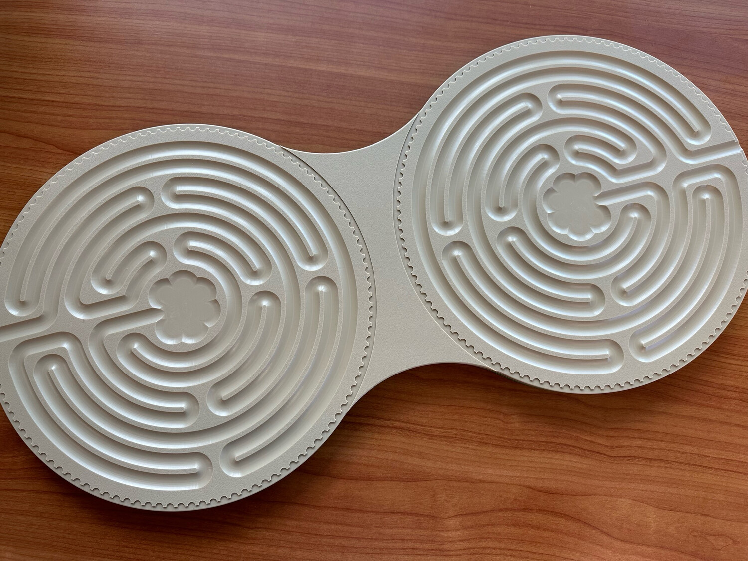 Dual Labyrinths | 26-inch