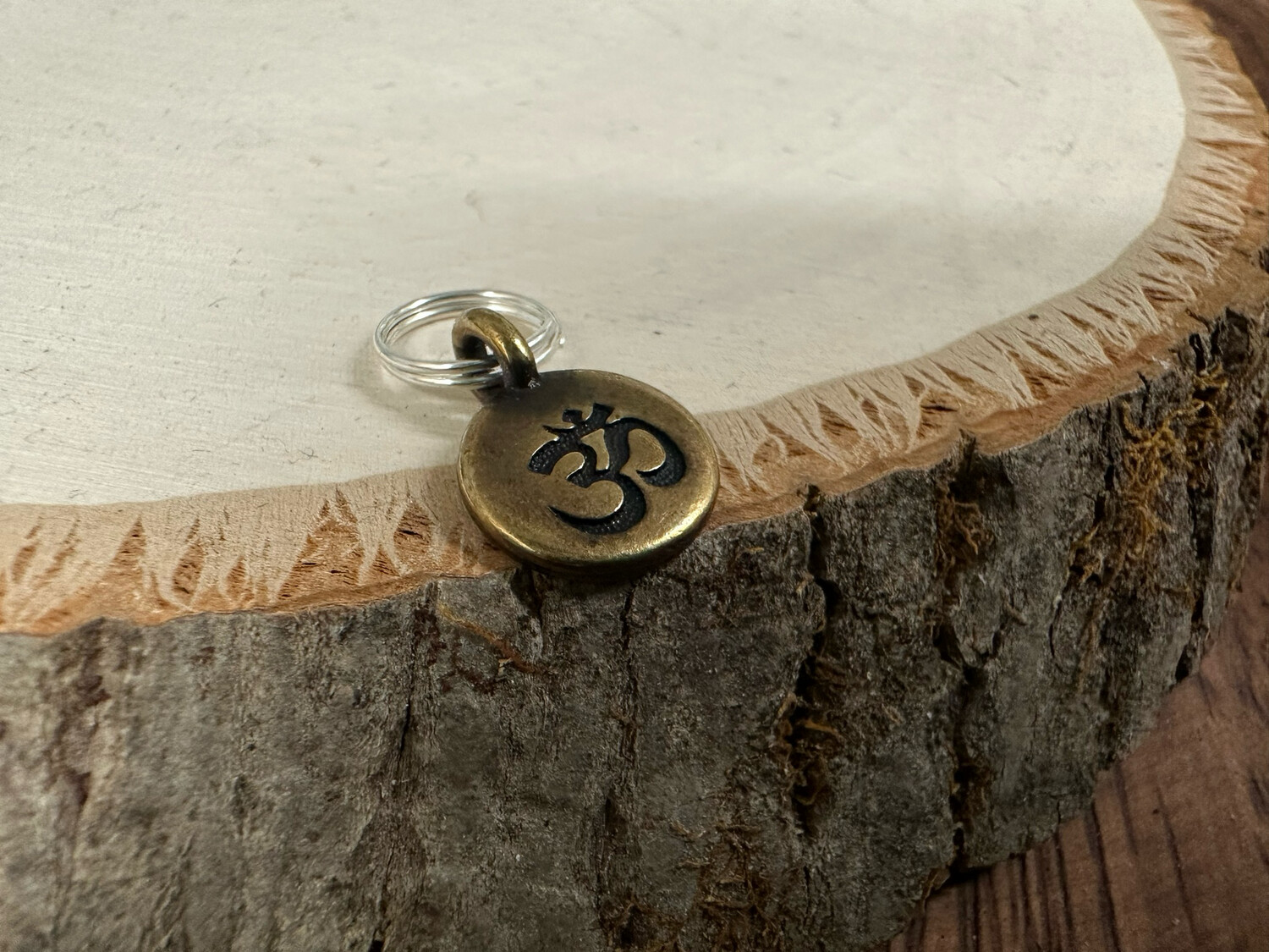 Keychain Mini Embellishment: Om (Antique Bronze)