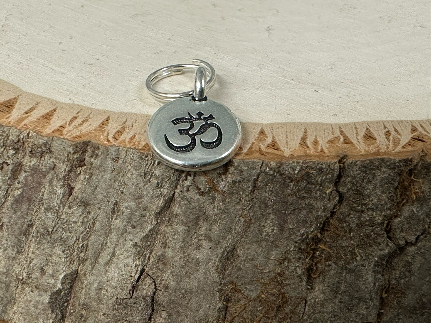 Keychain Mini Embellishment: Om (Antique Silver)