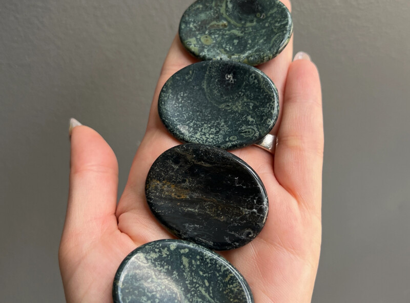 Pocket Token | Stone - Kambaba Jasper