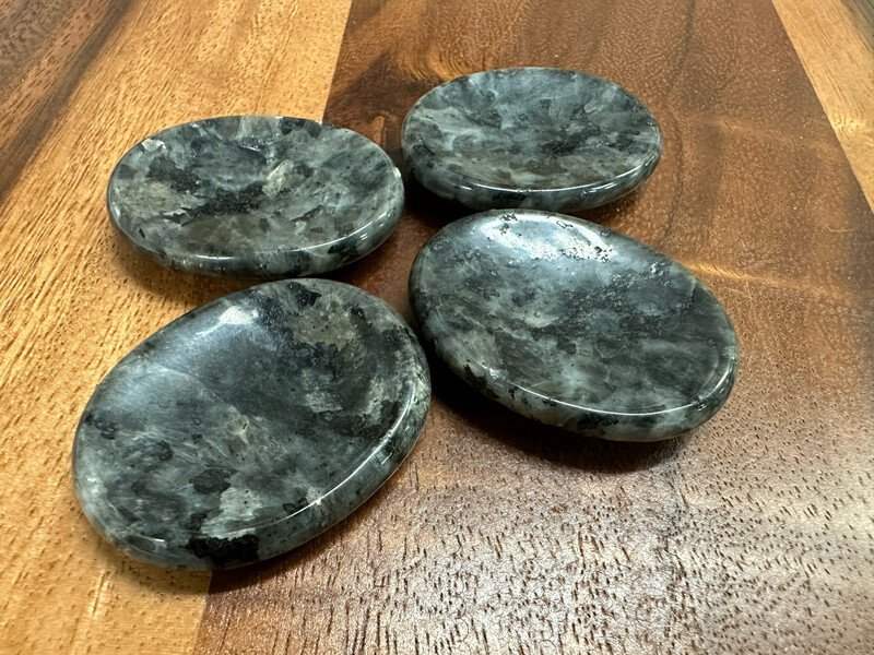 Pocket Token | Stone - Larvikite