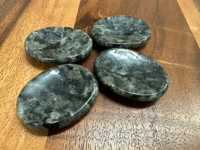 Pocket Token | Stone - Larvikite
