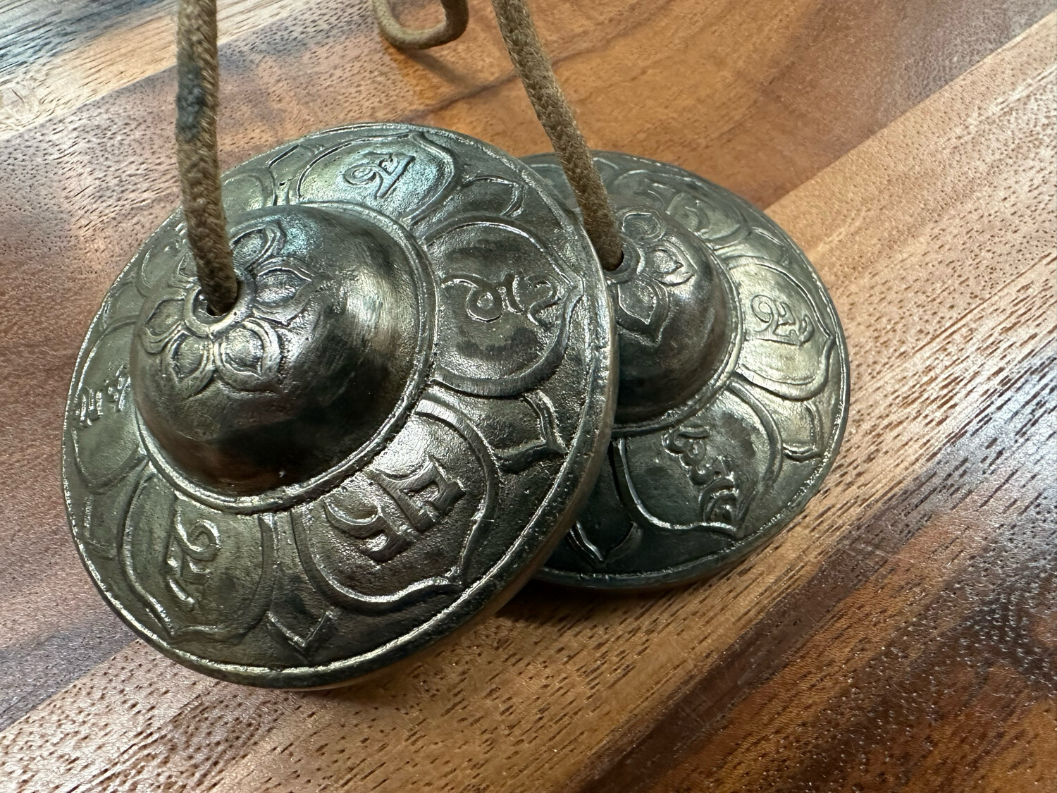 TINGSHA: Mantra Lotus Prayer Chime
