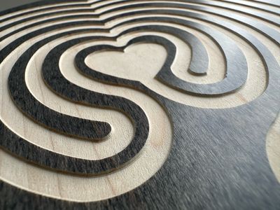 Heart of Peace Labyrinth (Maple Wood | Stain) | 7-inch