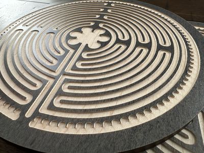 Chartres Labyrinth (Maple Wood | Stain) | 7-inch