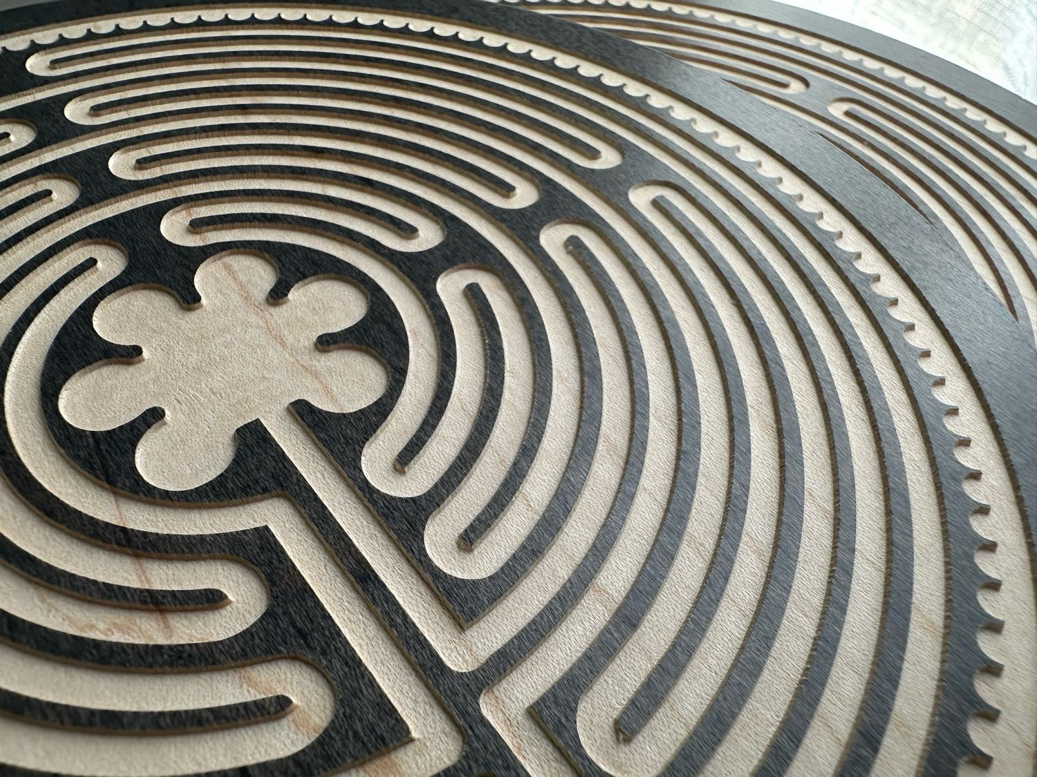 Chartres Labyrinth (Maple Wood | Stain) | 7-inch