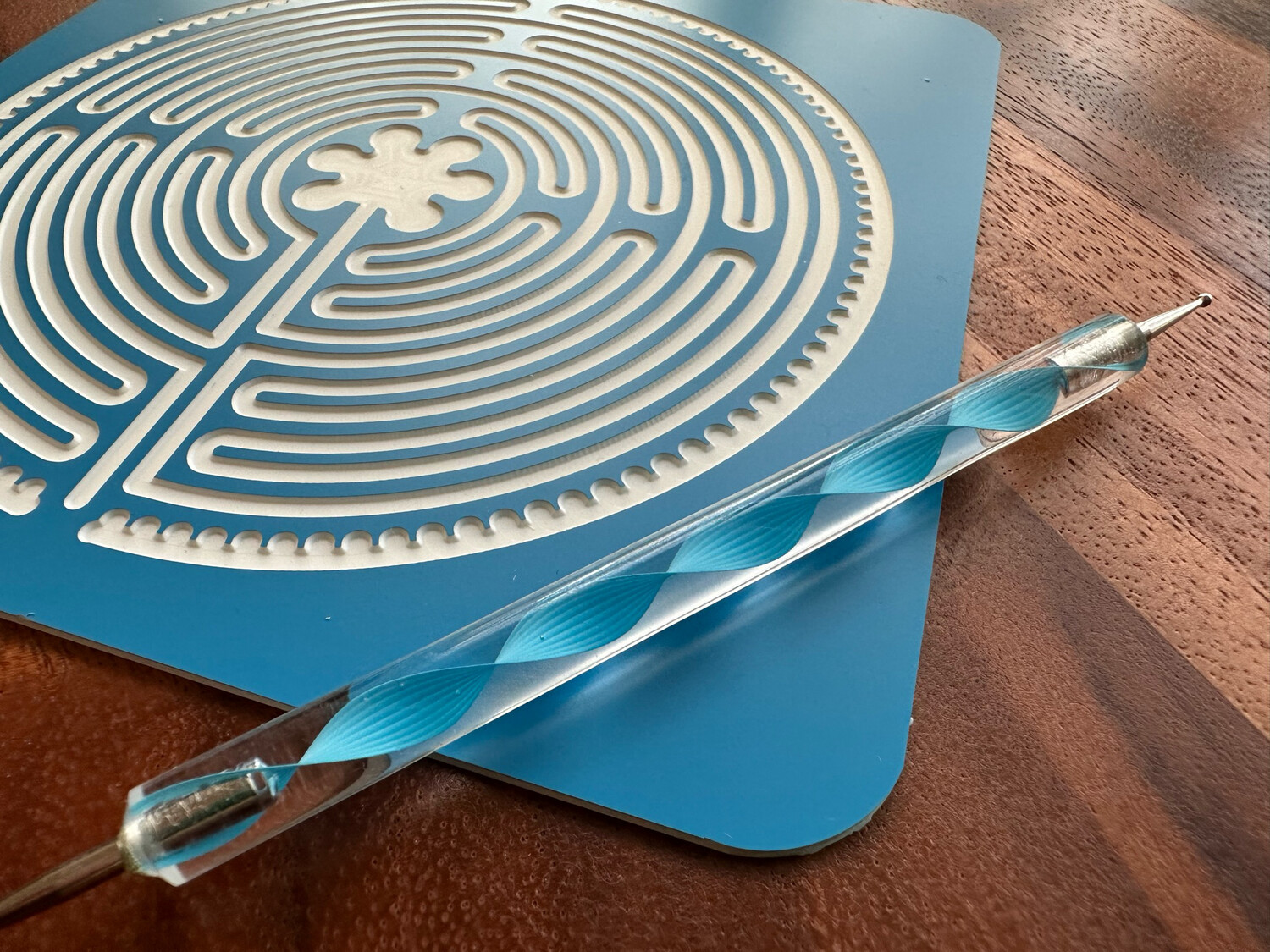 Acrylic Full Chartres Labyrinth &amp; Stylish Stylus | 6-inch