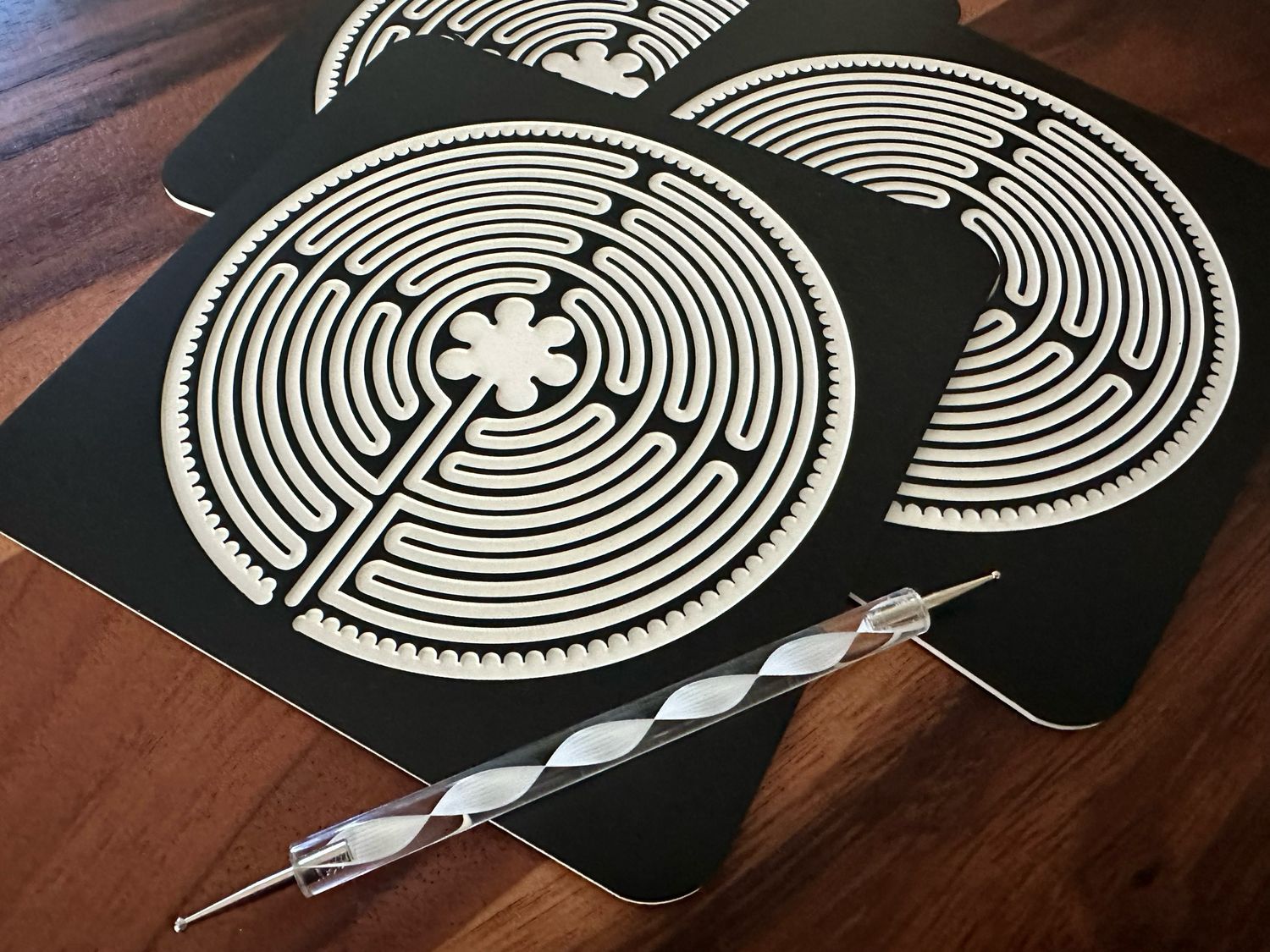 Acrylic Full Chartres Labyrinth &amp; Stylish Stylus | 6-inch