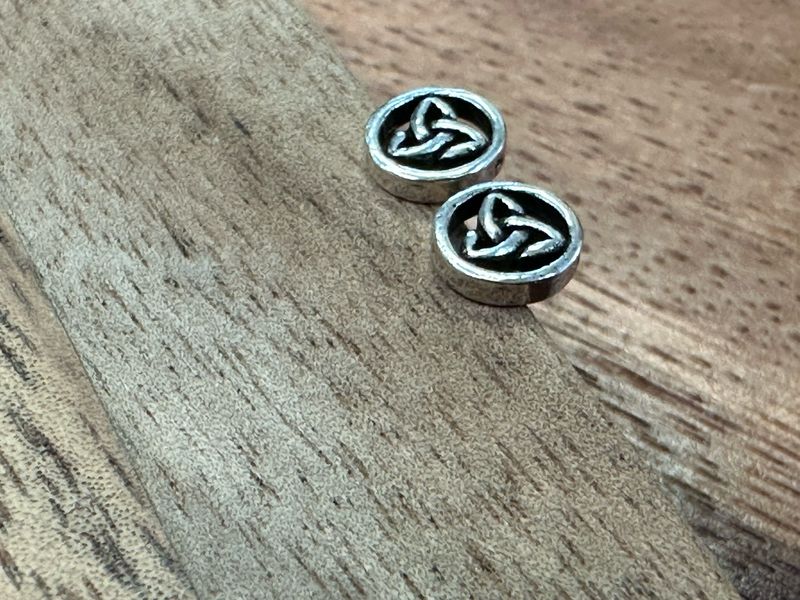Earrings: Tiny Studs - Celtic