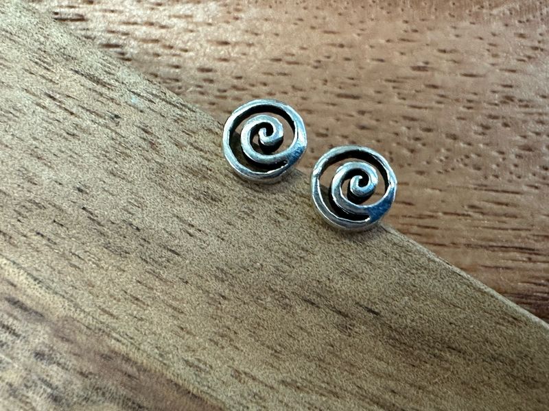 Earrings: Tiny Studs - Tiniest Spiral