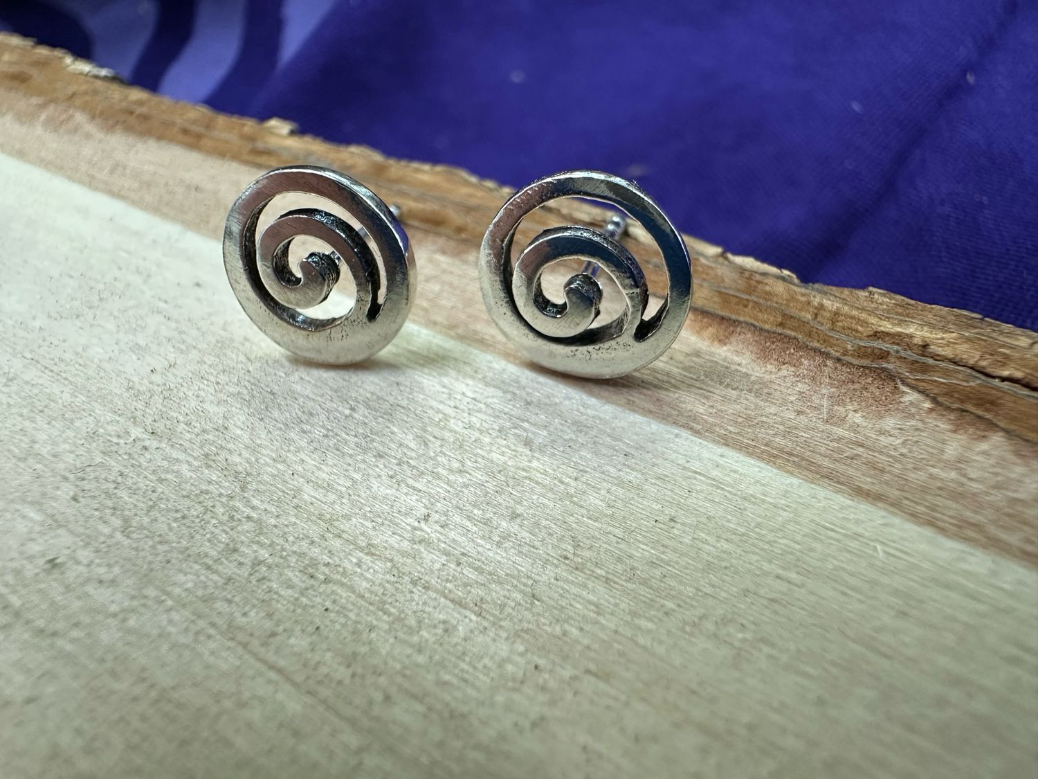 Earrings: Small Studs - Spiral
