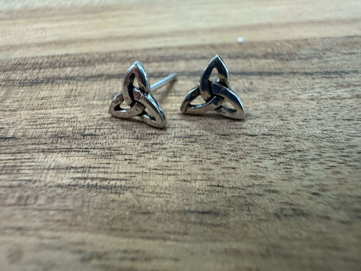 Earrings: Tiny Studs - Celtic Weave