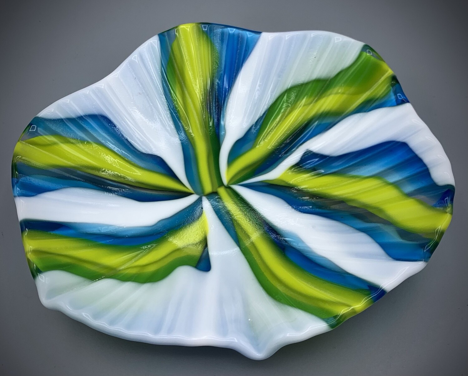 Glass Fused Pattern Bar Design Bowl by Jocy