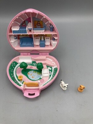 Polly Pocket Country Cottage 1989