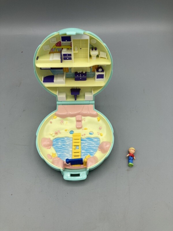 Polly Pocket Beach House 1989 One Figure