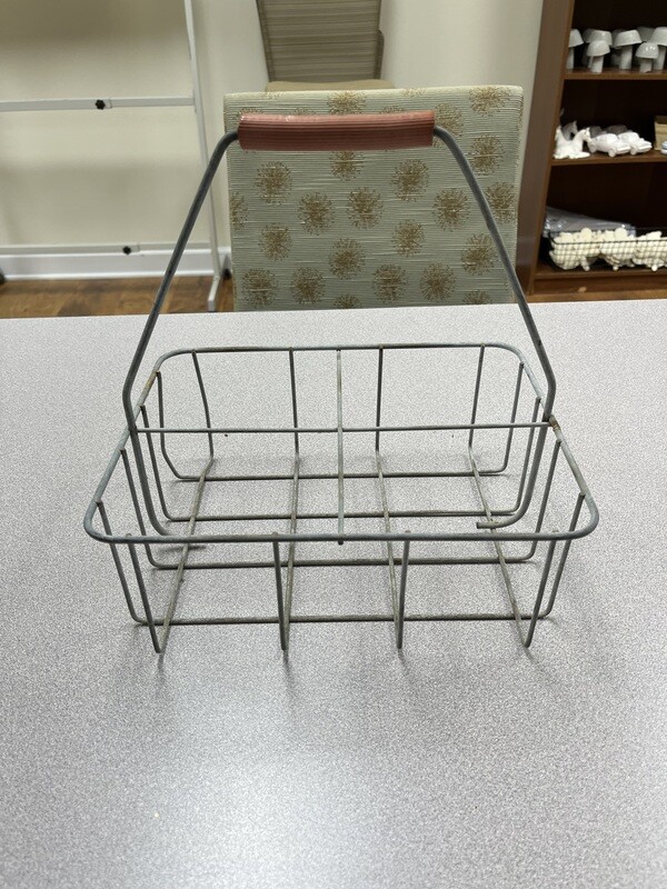 vintage milk carrier holds 4 bottles