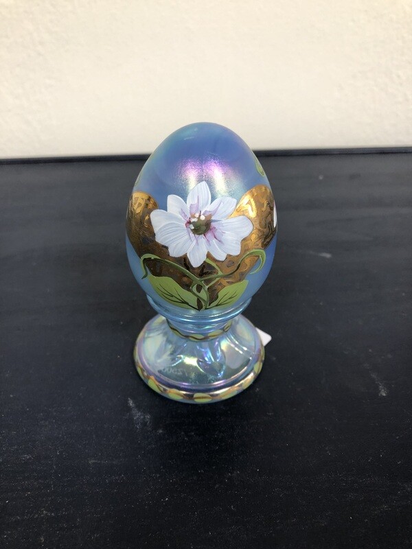 Fenton Limited Edition Blue Egg