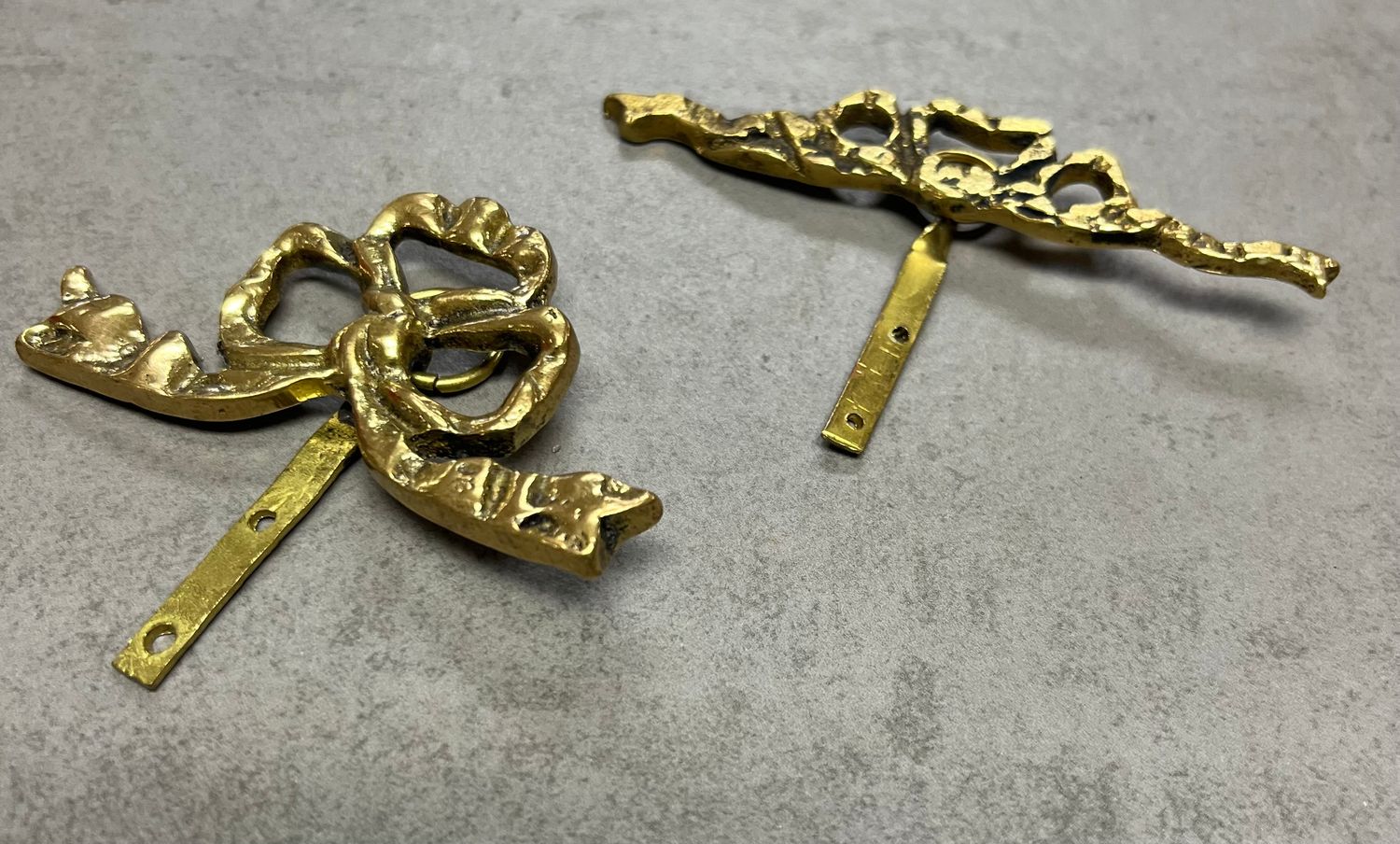 vintage brass ribbon bow hanger set of 2