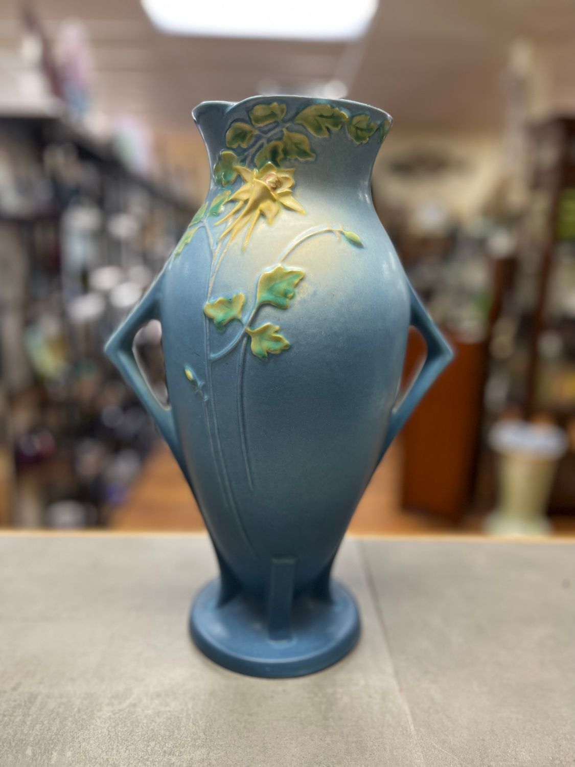 Roseville Columbine  Two Handled Vase 26-14