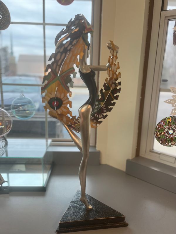ArtMax Dancer Ballerina Sculpture