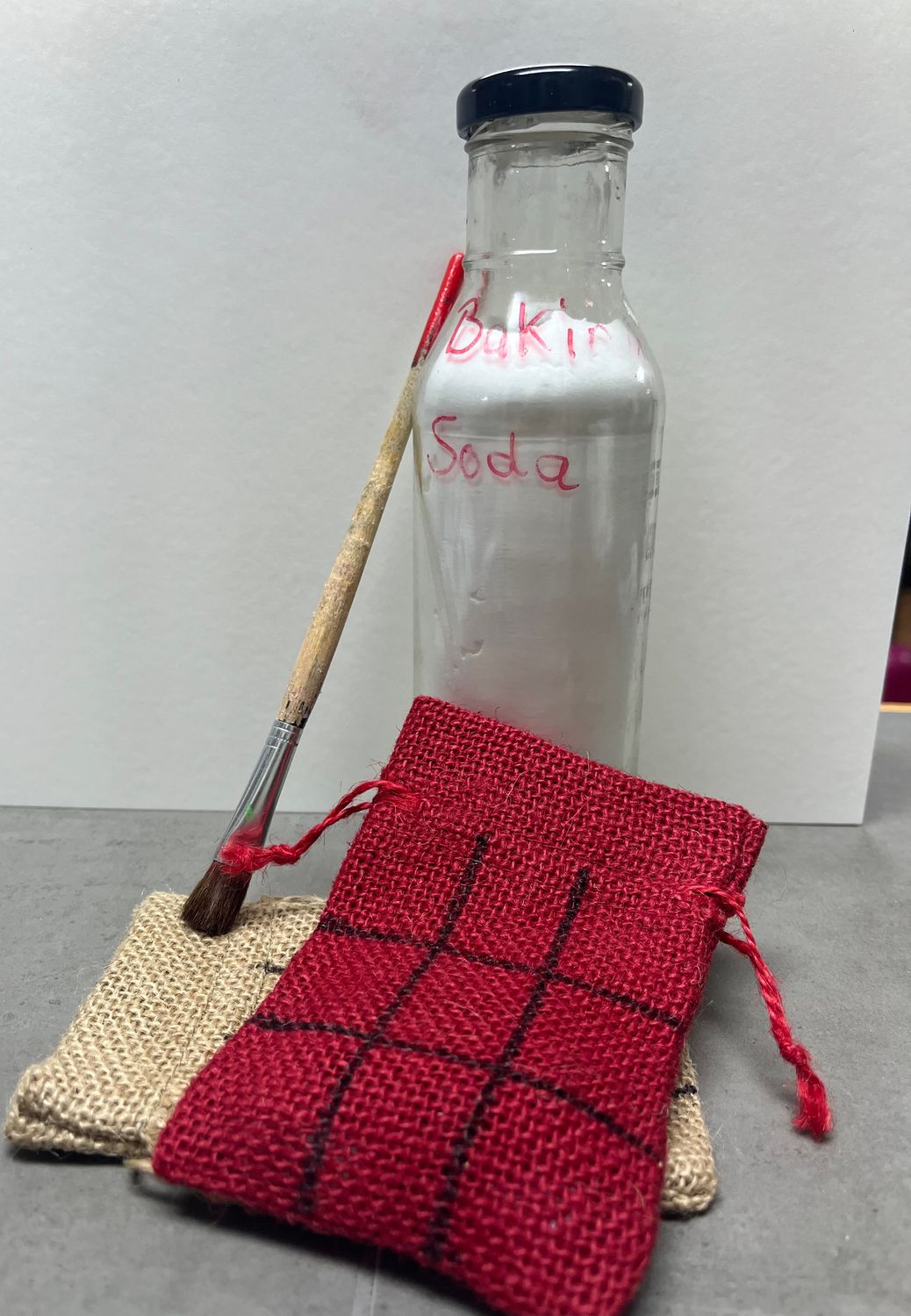 8/6/25 Kids Crafts - Tic, Tac, Toe and Baking Soda Painting!