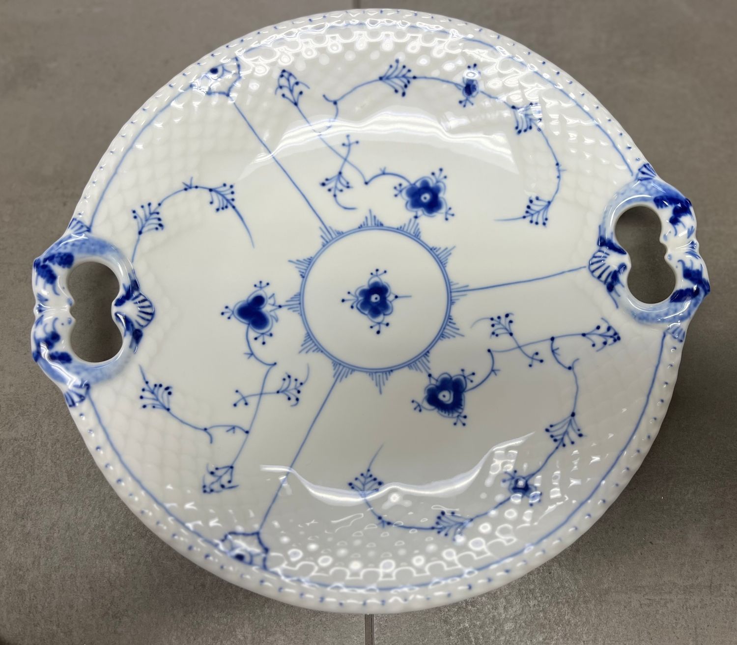 Bing & Grandahl Copenhagen porcelain 10..5 serving plate fluted & handled
