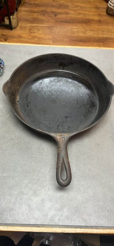 BH Griswold no 10 small block skillet 716B