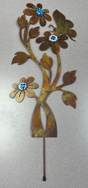 8/15/26 Flamed Daisy Stake with Fused Glass Centers