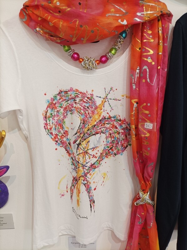 T-Shirt for women in white with short sleeve S - 3 XL - Design &quot;The Heart&quot;