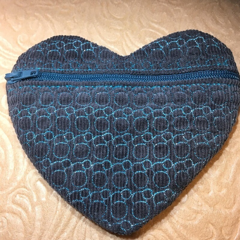 Bubble ITH Heart purse