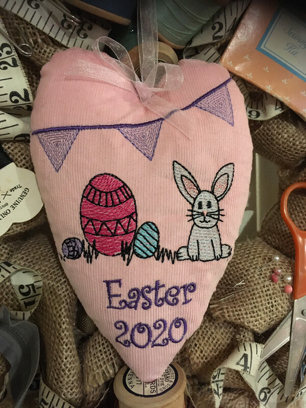 Easter Egg Heart (with and without text)