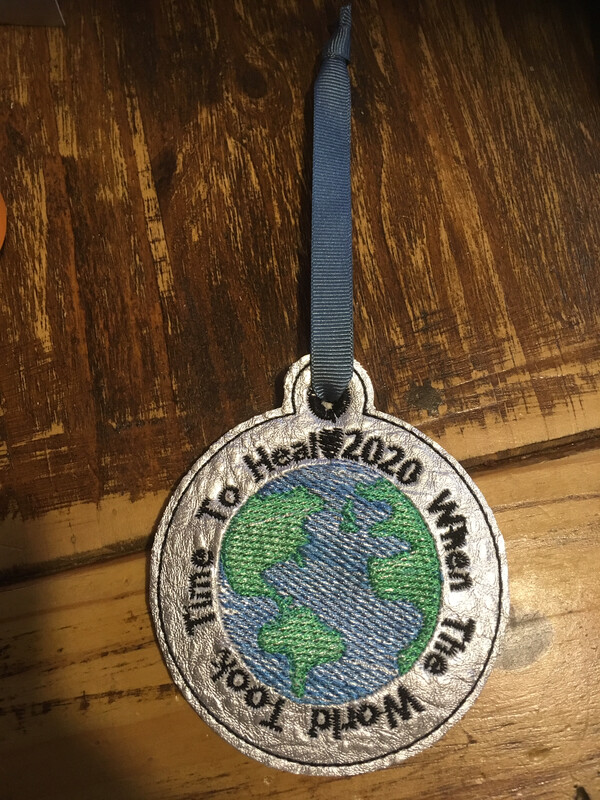 ITH Resting world key ring