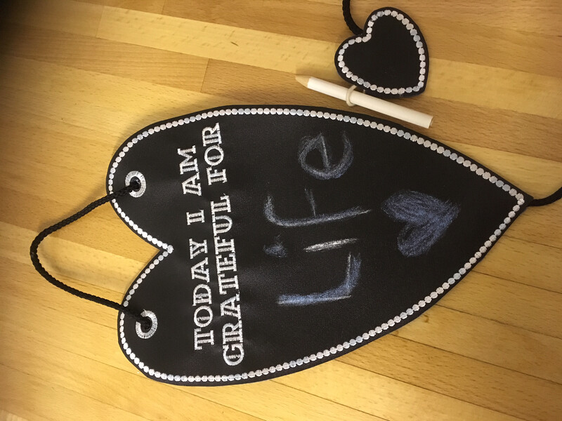 HEART CHALK BOARD(GRATEFUL)