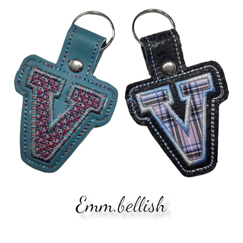V Alphabet Applique  Keyring
