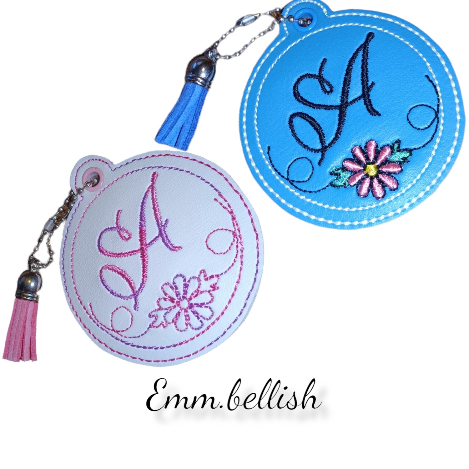 A Daisy Bag Charm/Zipper Pull