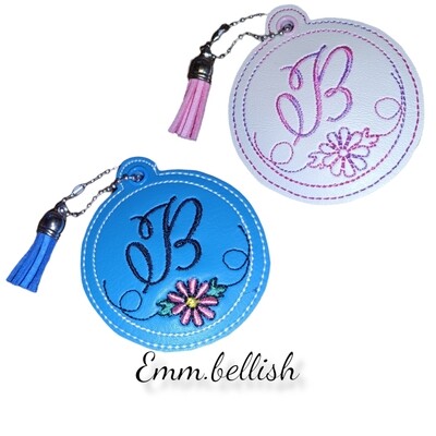 B Daisy Bag Charm/Zipper Pull