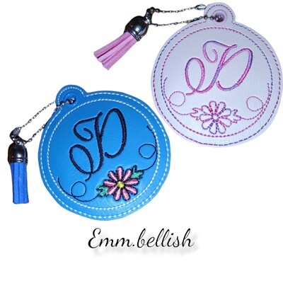 D Daisy Bag Charm/Zipper Pull