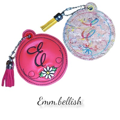 E Daisy Bag Charm/Zipper Pull