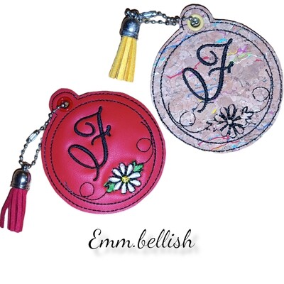 F Daisy Bag Charm/Zipper Pull