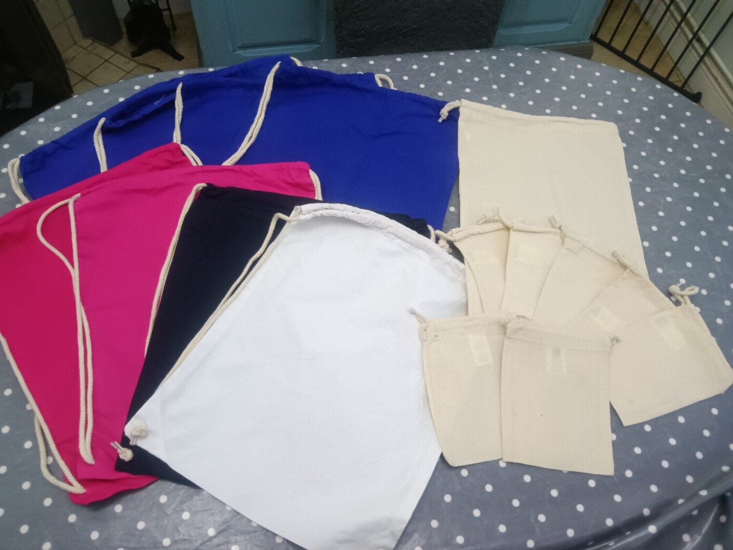 Set of 16 Drawstring Bags
