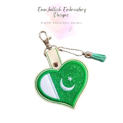 Pakistan Flag Heart Keyring