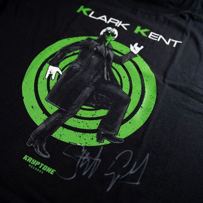 THE AUTOGRAPHED SERIES
