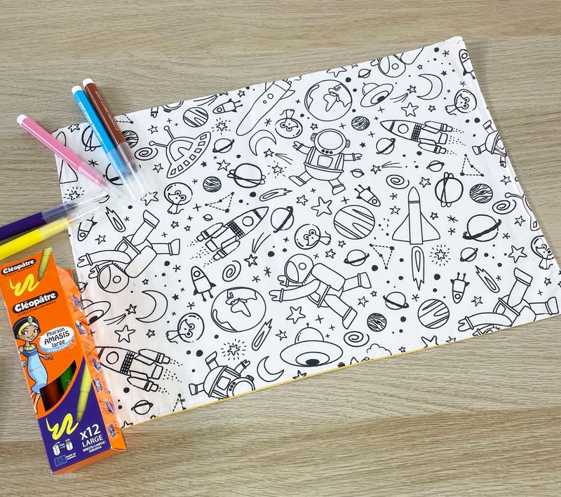Coloriage lavable - set de table & ses 12feutres lavables - Astronaute verso jaune