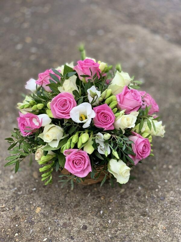 Pink & White Rose Posy