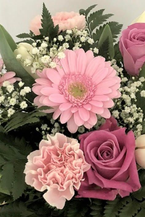* Florist Choice Seasonal Gift Bag-Next Day
